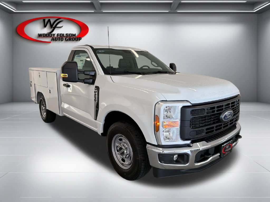 New 2026 Ford F250 XL w/ XL Chrome Package RWD image 3