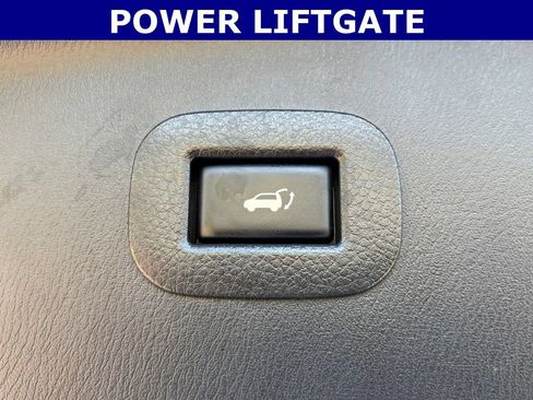 Used 2019 Nissan Armada Platinum w/ Captain's Chairs Package RWD image 19