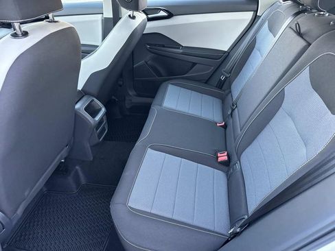 New 2026 Volkswagen Taos S image 15