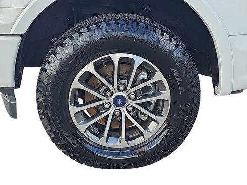 Used 2019 Ford F150 XLT w/ Equipment Group 302A Luxury AWD/4WD image 26