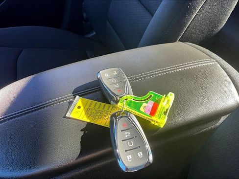 Used 2024 Chevrolet Malibu LT image 34