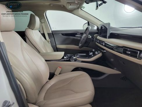 Used 2022 Lincoln Nautilus Reserve AWD/4WD image 18
