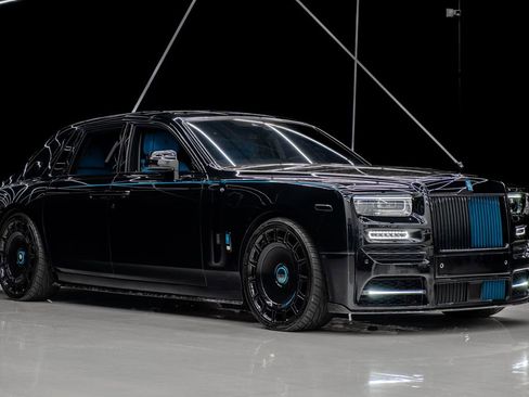 Used 2023 Rolls-Royce Phantom Sedan image 1