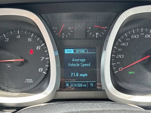 Used 2016 Chevrolet Equinox LS FWD image 2