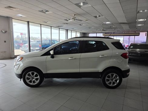 Used 2020 Ford EcoSport SE w/ SE Convenience Package image 4