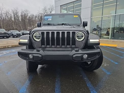 Used 2022 Jeep Wrangler Unlimited Sahara image 2
