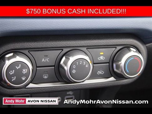 New 2025 Nissan Versa SV w/ Trunk Package FWD image 22