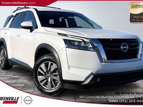 Used 2025 Nissan Pathfinder SV w/ SV Premium Package image 1