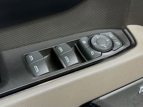 Used 2023 Chevrolet Silverado 1500 ZR2 w/ Technology Package image 17