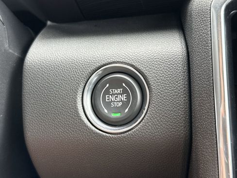 New 2025 GMC Acadia Elevation image 52