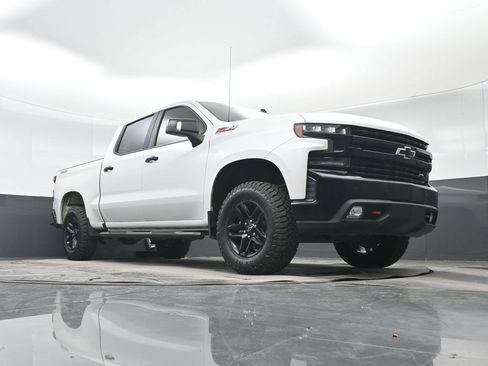 Used 2020 Chevrolet Silverado 1500 LT Trail Boss AWD/4WD image 38