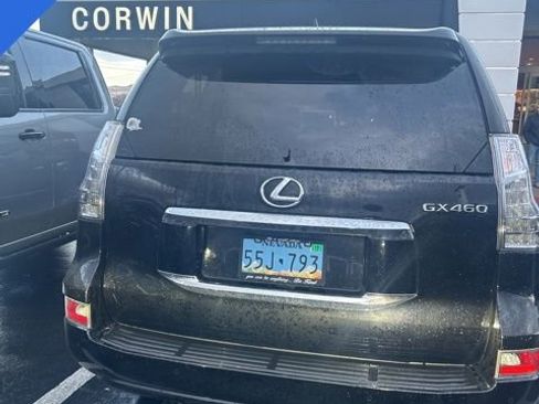 Used 2019 Lexus GX 460 image 12