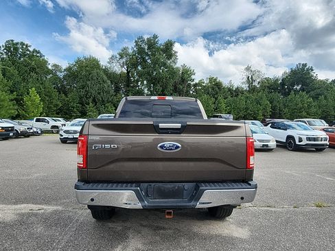 Used 2017 Ford F150 XLT w/ Equipment Group 302A Luxury AWD/4WD image 4