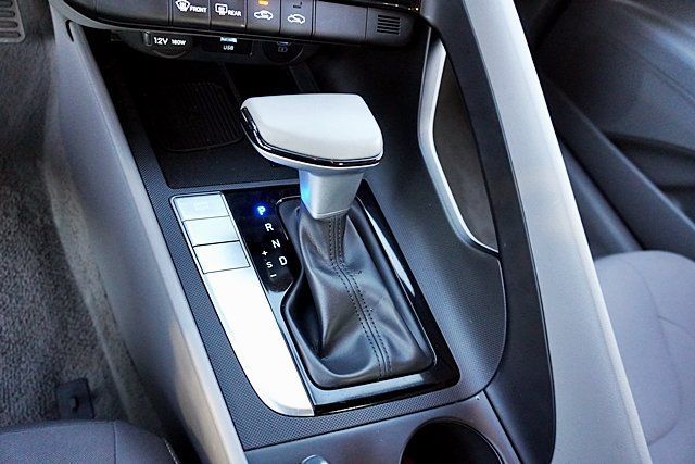 Certified 2026 Hyundai Elantra Sport FWD image 41