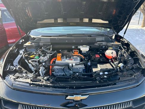 Used 2025 Chevrolet Equinox EV LT w/ Convenience Package image 18