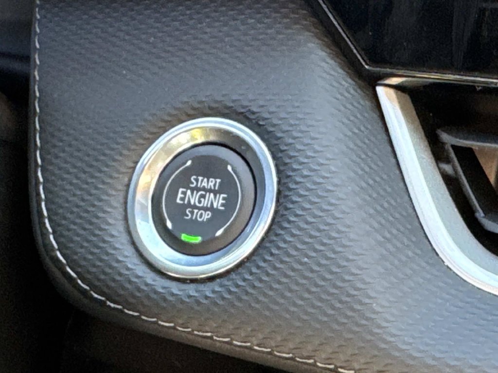 Used 2026 Chevrolet Equinox LT w/ Safety and Technology Package FWD image 24