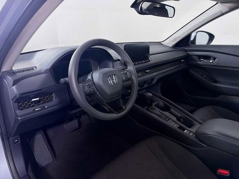 Used 2023 Honda Accord EX image 7