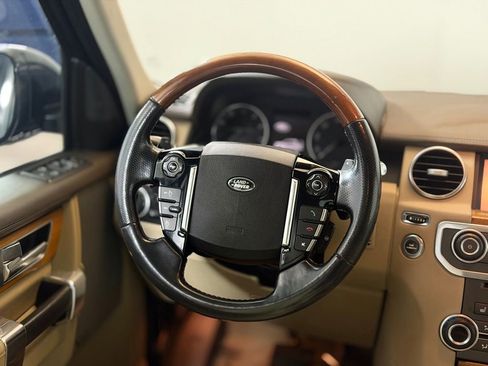 Used 2016 Land Rover LR4 HSE LUX image 13