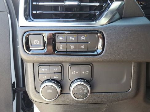 New 2026 GMC Yukon XL Denali w/ Sun & Power Step Package AWD/4WD image 29