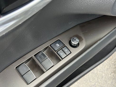 Used 2022 Toyota Camry XSE w/ Navigation Package image 14