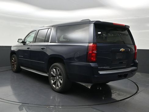 Used 2019 Chevrolet Suburban Premier RWD image 3