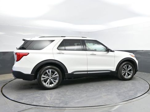 Used 2020 Ford Explorer Platinum w/ Premium Technology Package AWD/4WD image 10