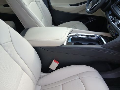 Used 2023 Buick Enclave Essence FWD image 70