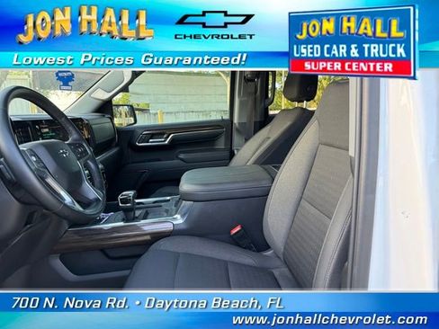 Used 2024 Chevrolet Silverado 1500 RST image 18