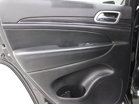 Used 2022 Jeep Grand Cherokee Limited w/ Trailer Tow Group IV image 23