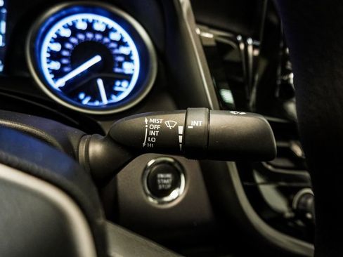 Used 2021 Toyota Camry LE w/ Convenience Package image 18