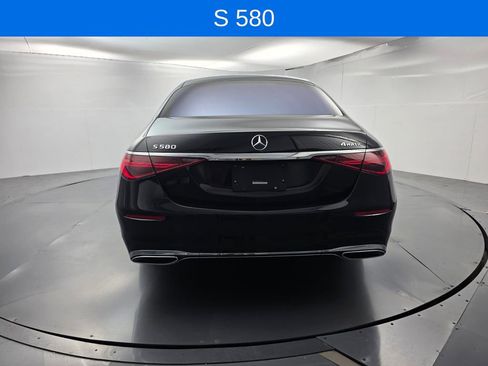 Used 2022 Mercedes-Benz S 580 4MATIC Sedan image 5