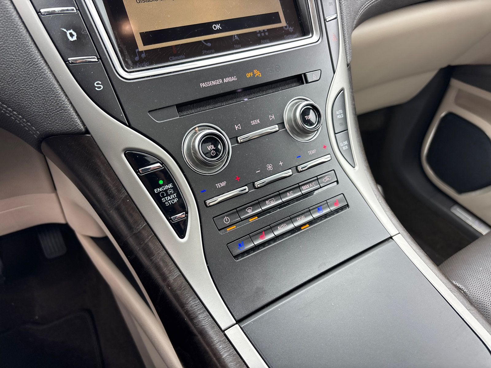 Used 2019 Lincoln Nautilus Reserve AWD/4WD image 21