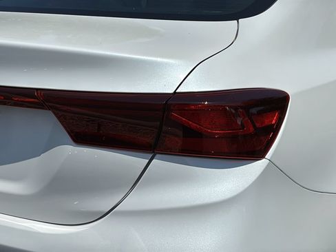 Used 2023 Kia Forte LXS w/ LXS Technology Package FWD image 43