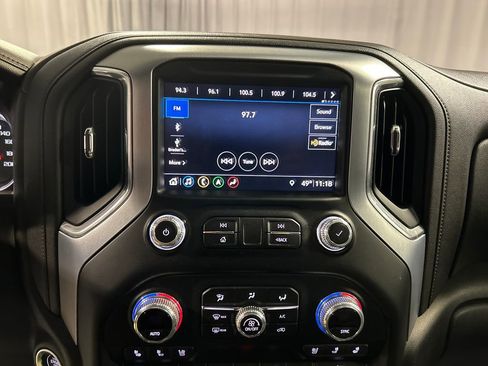 Used 2019 GMC Sierra 1500 SLT image 16