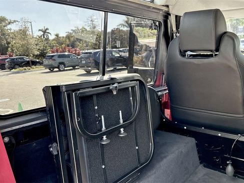 Used 1987 Nissan Rogue image 39