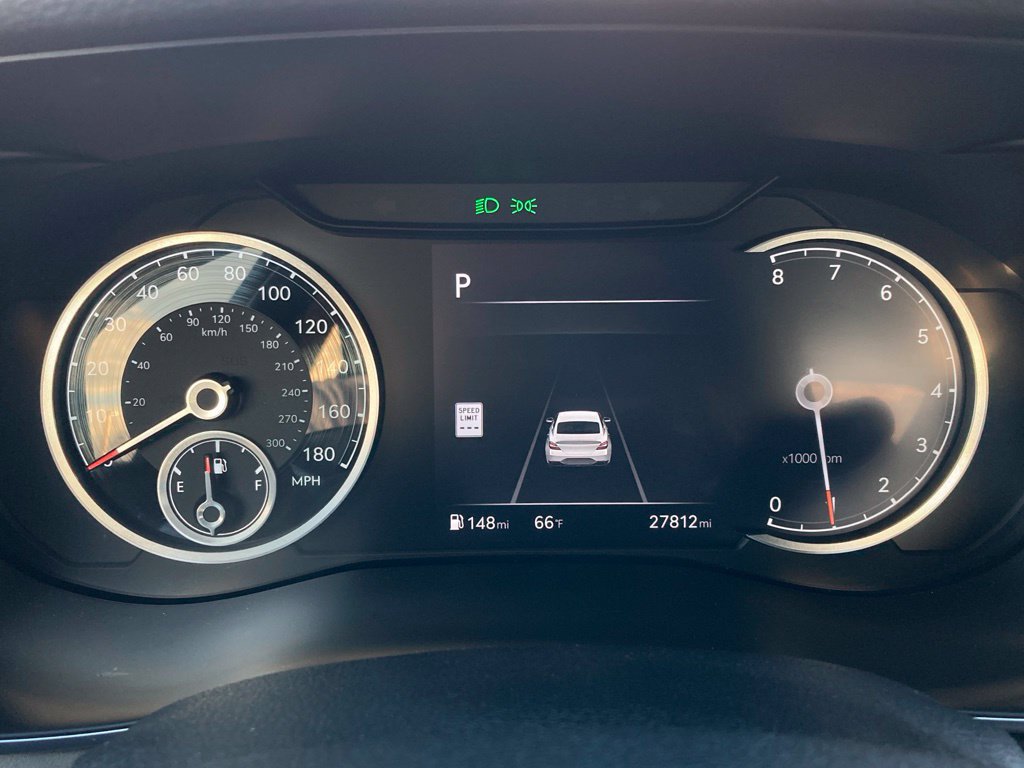 Used 2026 Genesis G70 2.5T RWD image 15