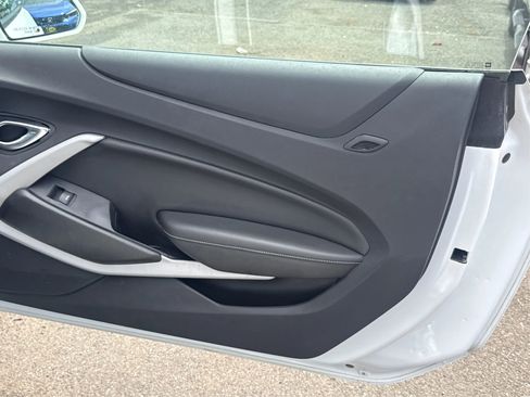 Used 2021 Chevrolet Camaro LS RWD image 19