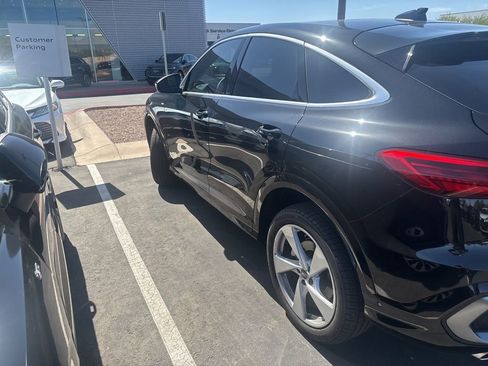 Used 2025 Audi Q5 Premium Plus AWD/4WD image 2
