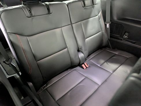 Used 2022 Ford Explorer ST-Line w/ Class IV Trailer Tow Package image 26