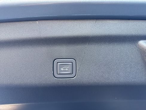 New 2026 Chevrolet Tahoe Premier image 13