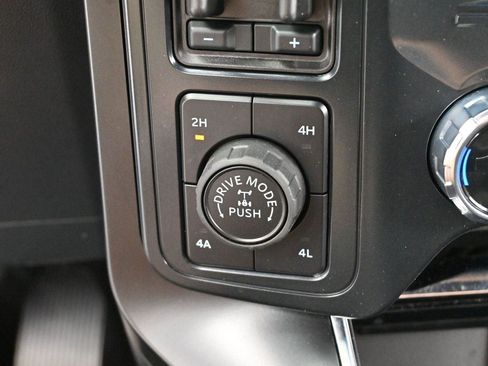 Used 2025 Ford F150 Raptor AWD/4WD image 31
