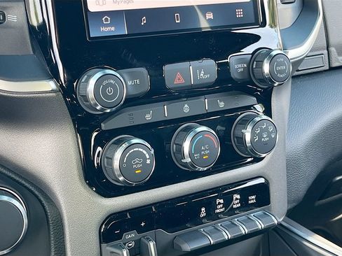 New 2026 RAM 1500 Big Horn w/ Night Edition AWD/4WD image 15