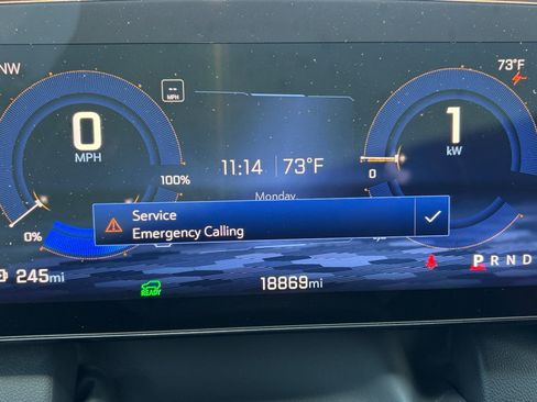 Used 2024 Chevrolet Equinox EV RS FWD image 23