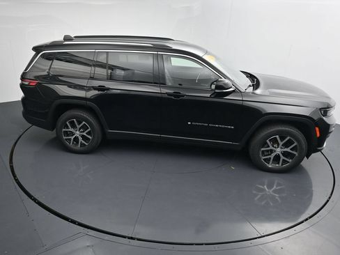Used 2023 Jeep Grand Cherokee L Limited AWD/4WD image 31