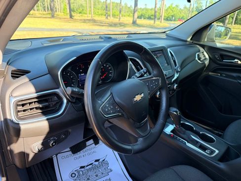 Used 2021 Chevrolet Equinox LT FWD image 14