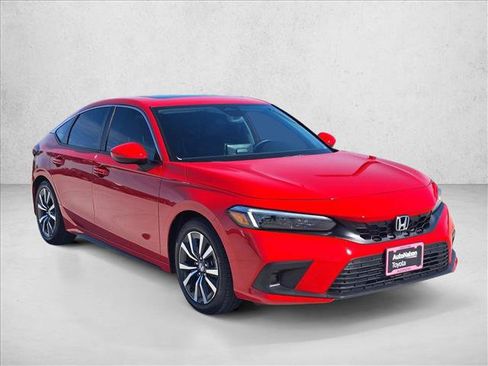 Used 2024 Honda Civic EX-L image 3