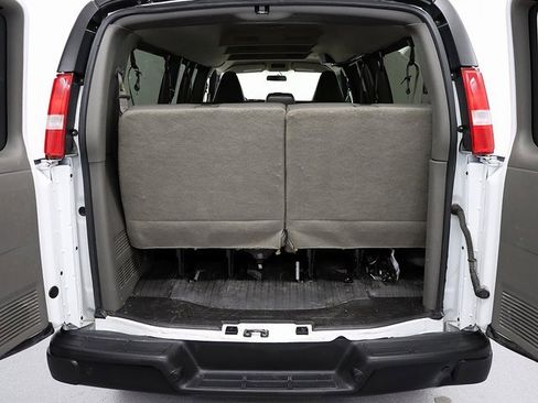 Used 2023 Chevrolet Express 3500 LS image 21