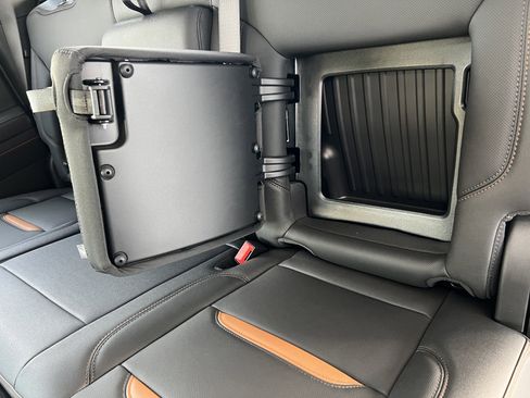 New 2026 GMC Sierra 1500 AT4 w/ Technology Package AWD/4WD image 18