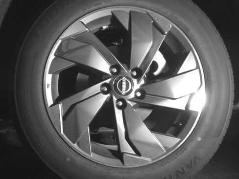 Used 2025 Nissan Rogue SV FWD image 14