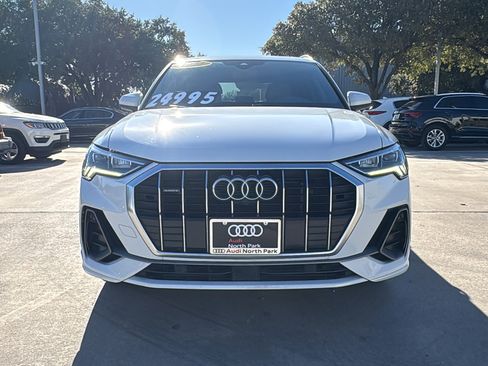 Used 2022 Audi Q3 2.0T Premium Plus image 2